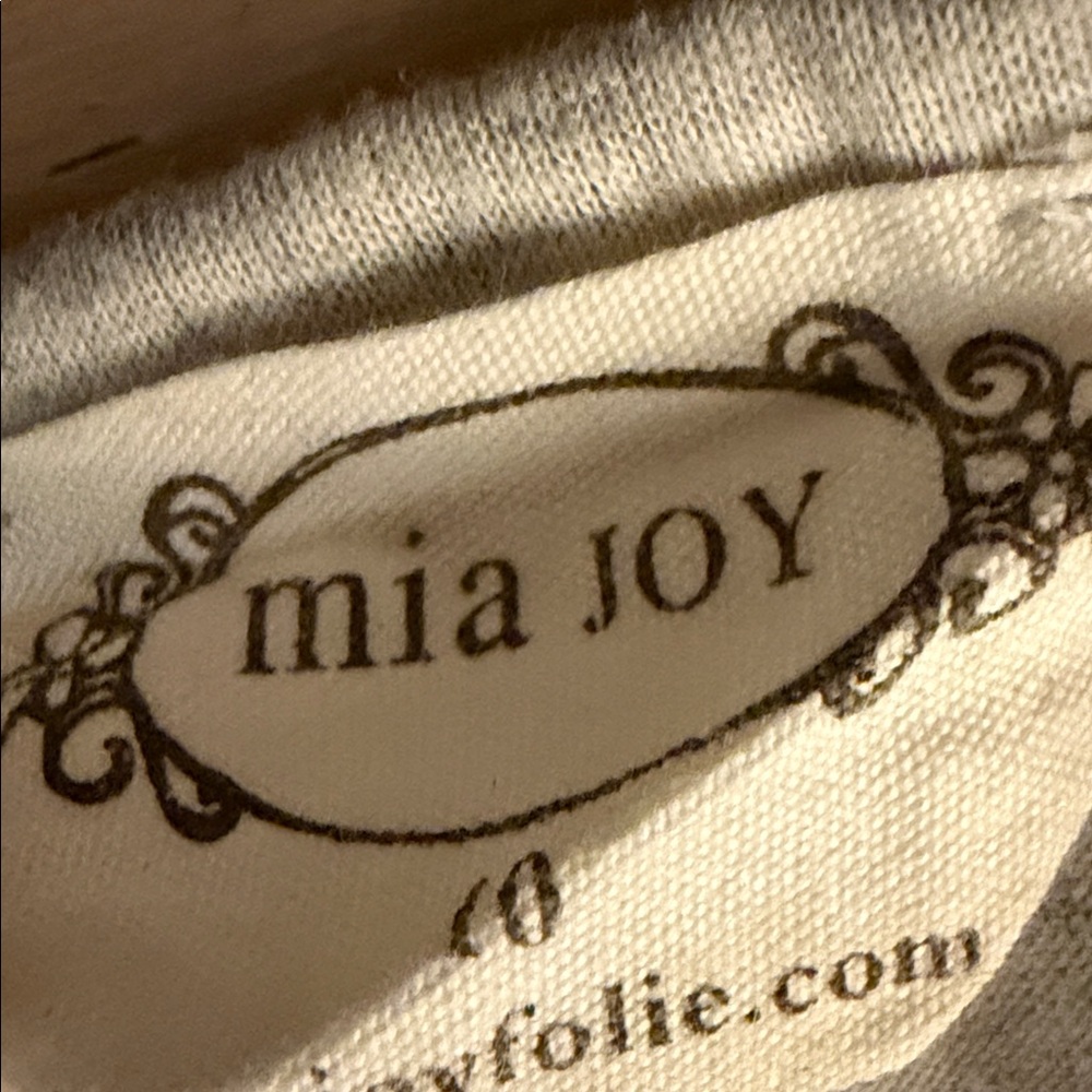Gray Ruffle Hem Top - Picture 3 of 3